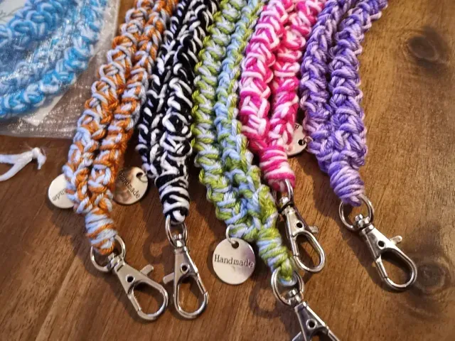 Handykette, gehäkelt, Schlüsselband, phone chain, Band, Geschenk, handmade - Wunschanfertigung