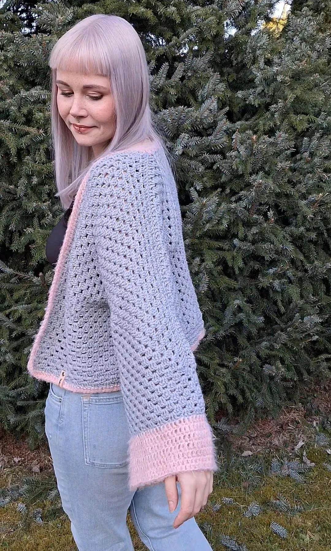 Cardigan Grau/Rosa, Gr. M–L — Ansicht 3 von 9